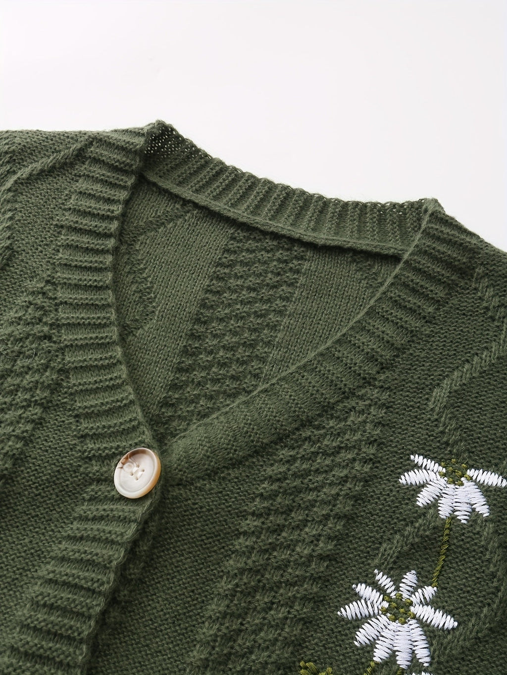 Women's Delicate Floral Stitch Knit Cardigan