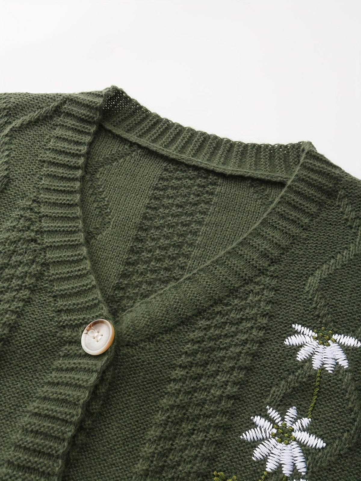 Women's Delicate Floral Stitch Knit Cardigan