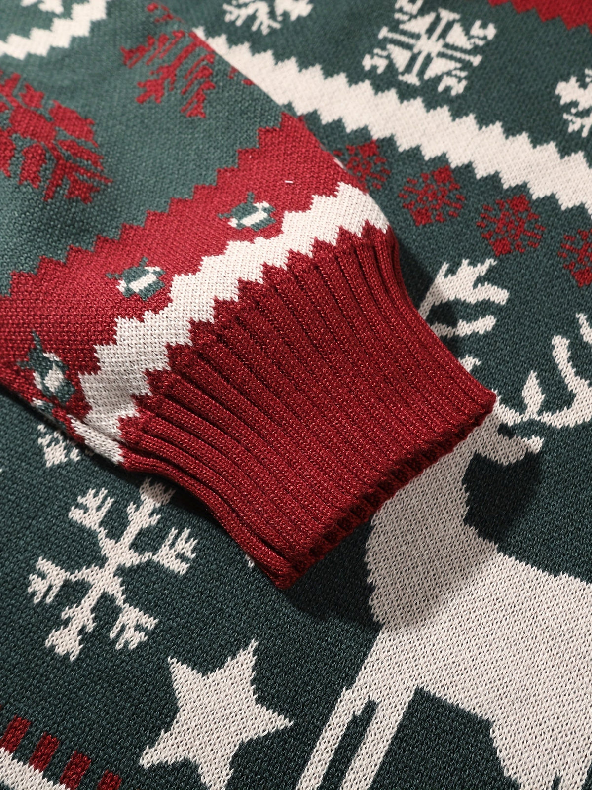 Women's Holiday Knit Hoodie Sweater with Reindeer Pattern
