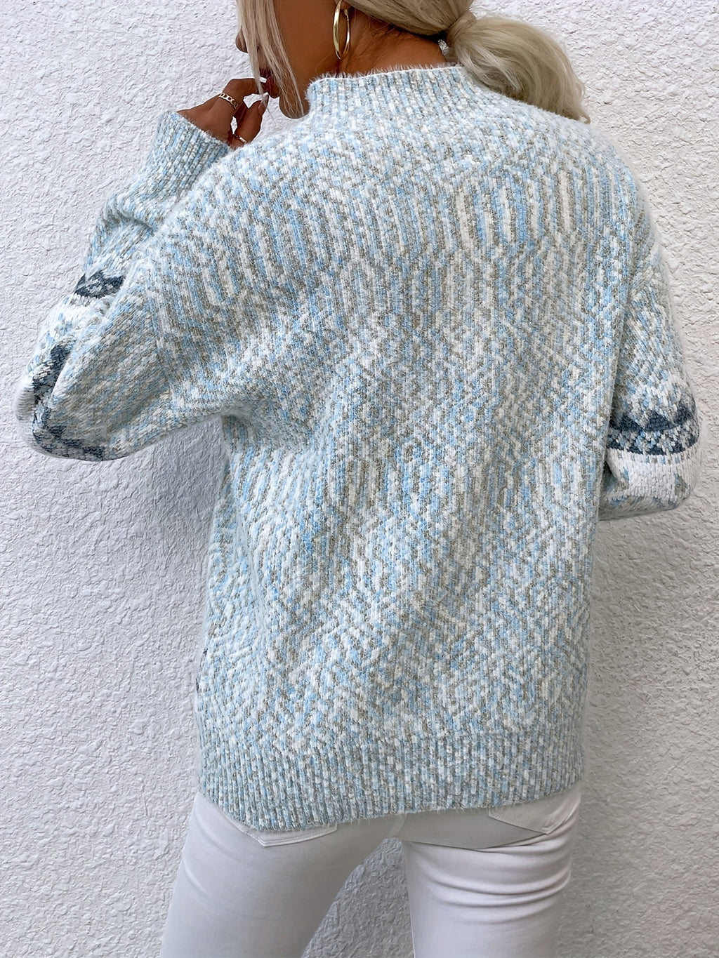 Women's Relaxed Snowflake Motif Winter Sweater
