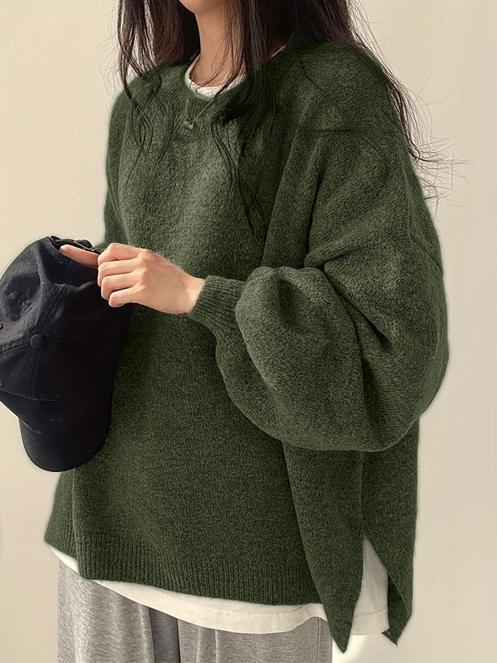 Women's Heavyweight Crew Neck Sweater for Cold Days