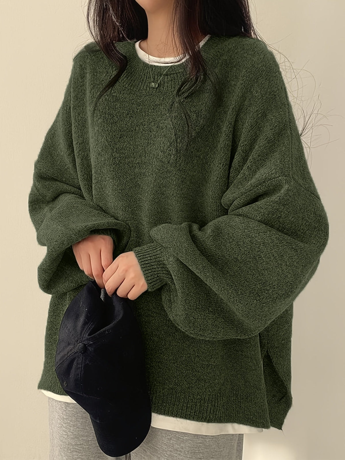 Women's Heavyweight Crew Neck Sweater for Cold Days