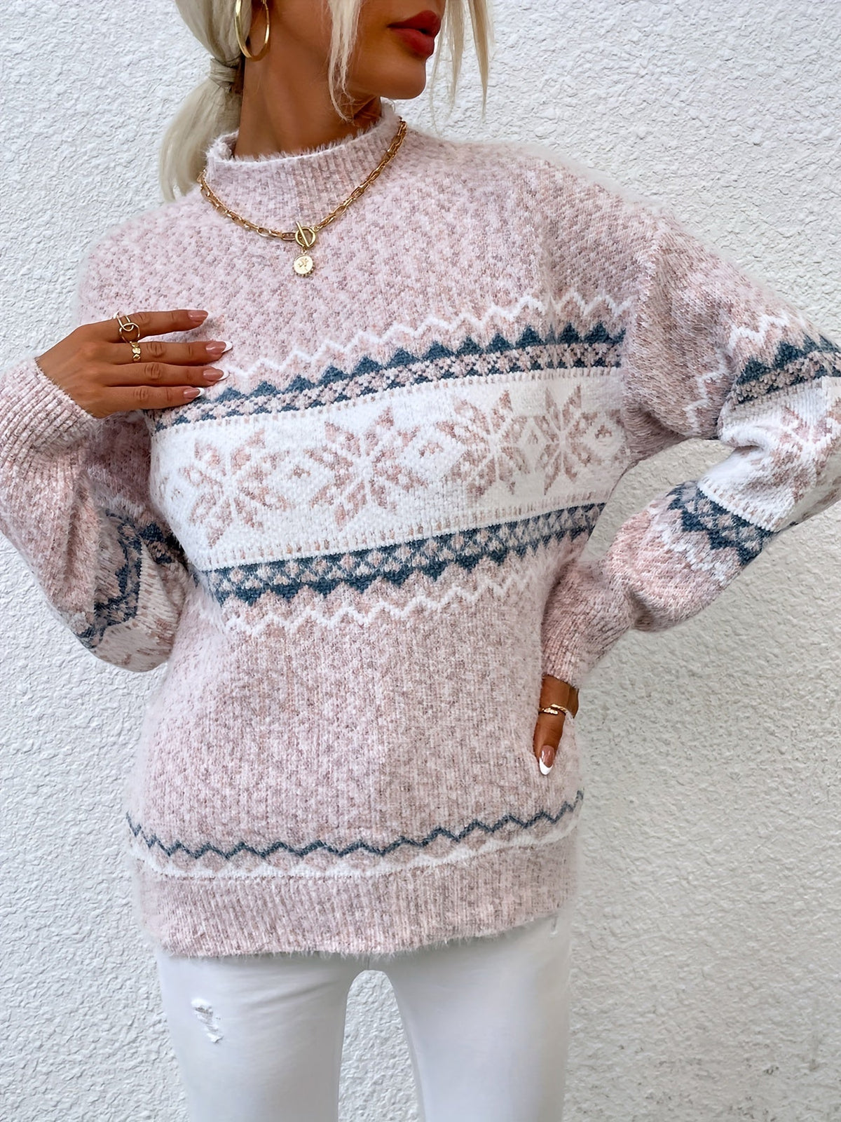 Women's Relaxed Snowflake Motif Winter Sweater