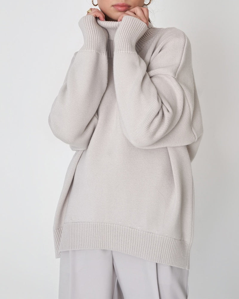 Women's Oversized Turtleneck Sweater – Relaxed Winter Knit