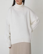 Women's Oversized Turtleneck Sweater – Relaxed Winter Knit