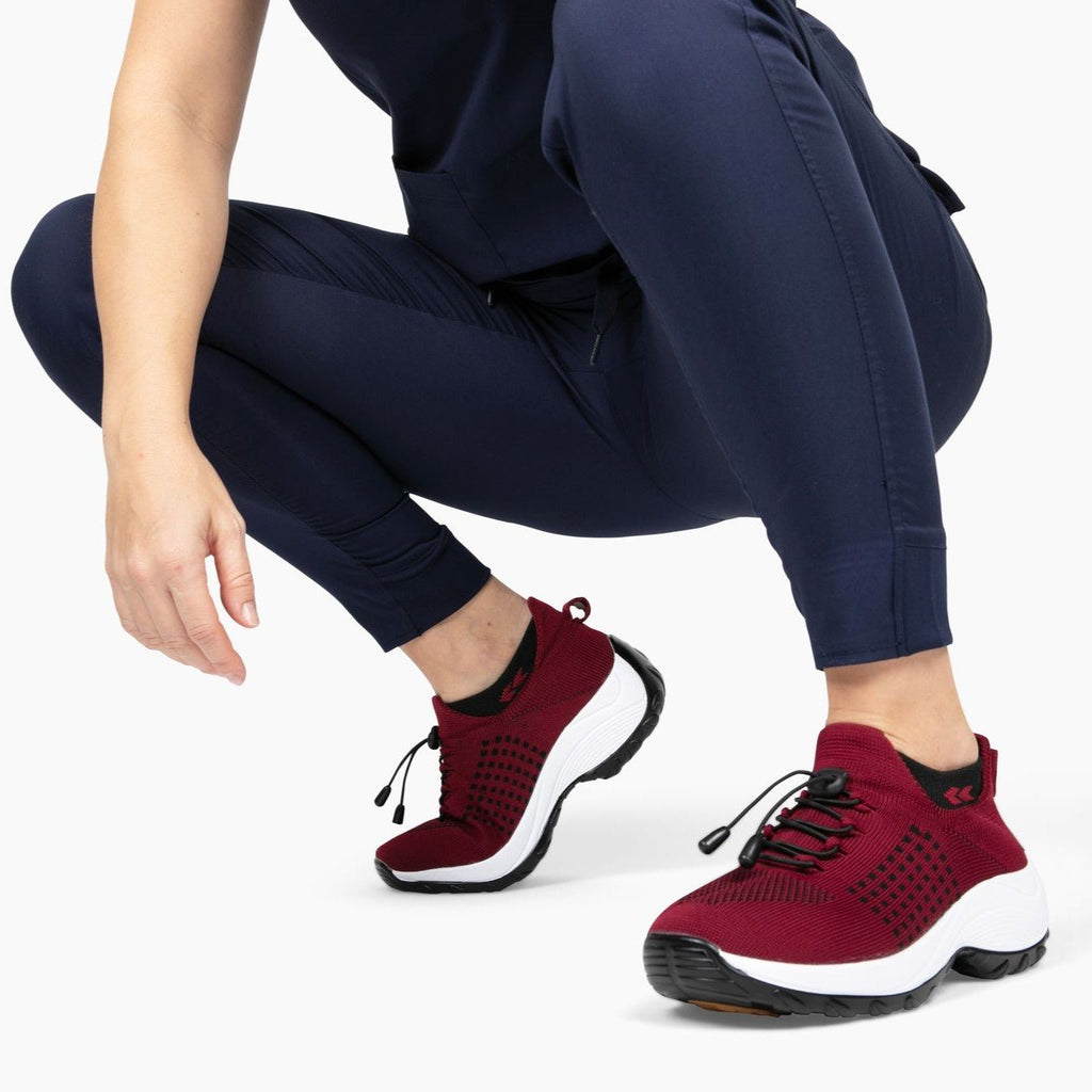 Women's Knit Toggle Walking Shoes with Cushioned Sole