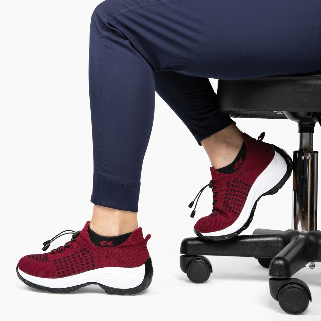 Women's Knit Toggle Walking Shoes with Cushioned Sole