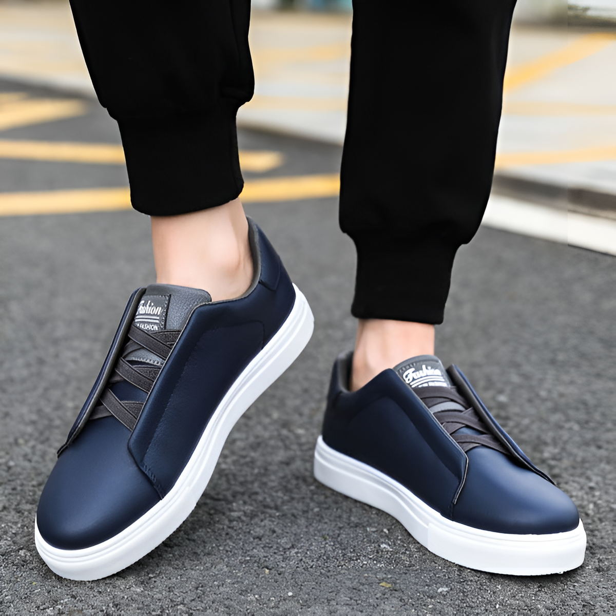 Men's Smooth Leather Elastic Lace Thick Sole Sneakers