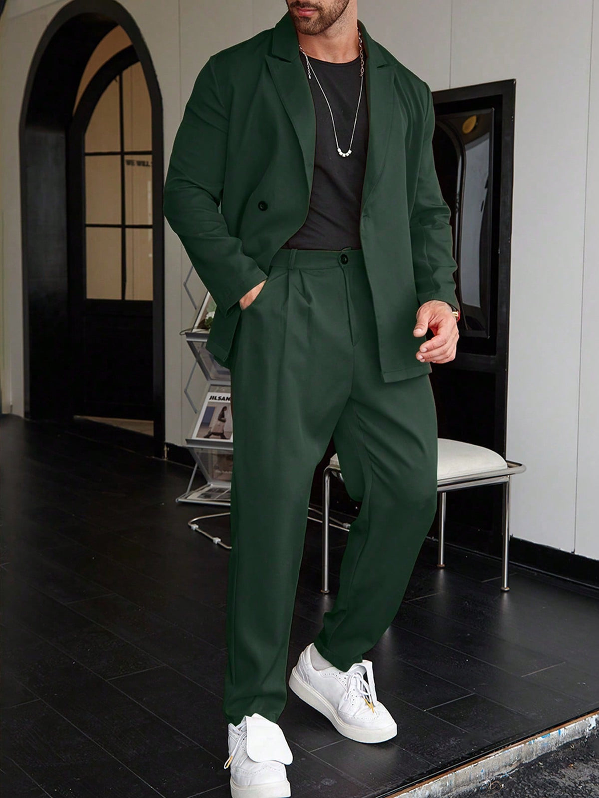 Men's Tailored Two-Piece Suit with Slim Fit Blazer – Dark Green