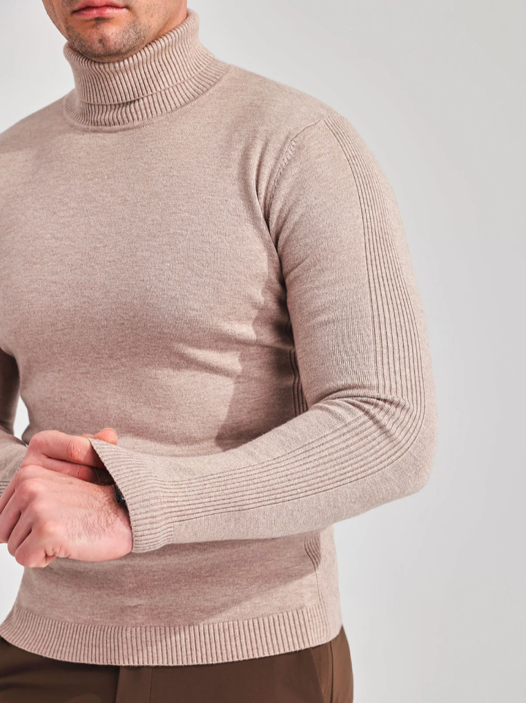 Men's Minimalist Fine Knit Turtleneck