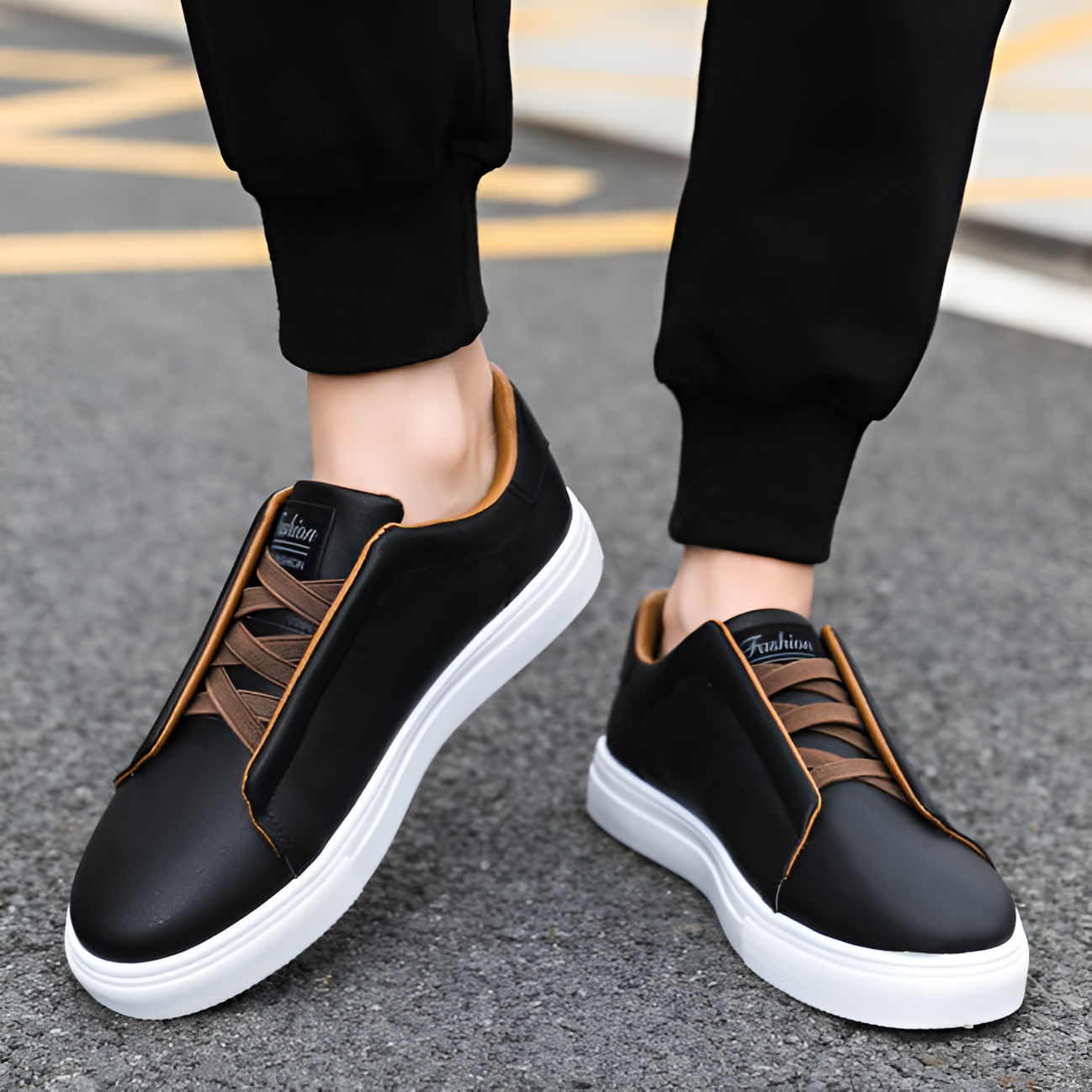 Men's Smooth Leather Elastic Lace Thick Sole Sneakers