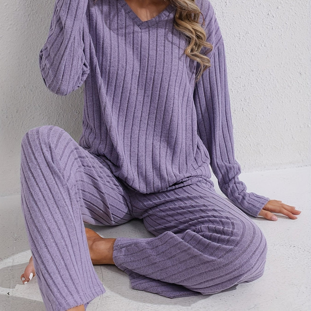 Women's Purple Ribbed Top and Loose Pants Stay-In Set - Purple