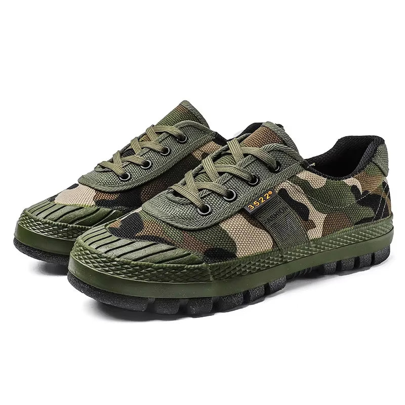 Men's Printed Low Top Lace Up Grip Sneakers