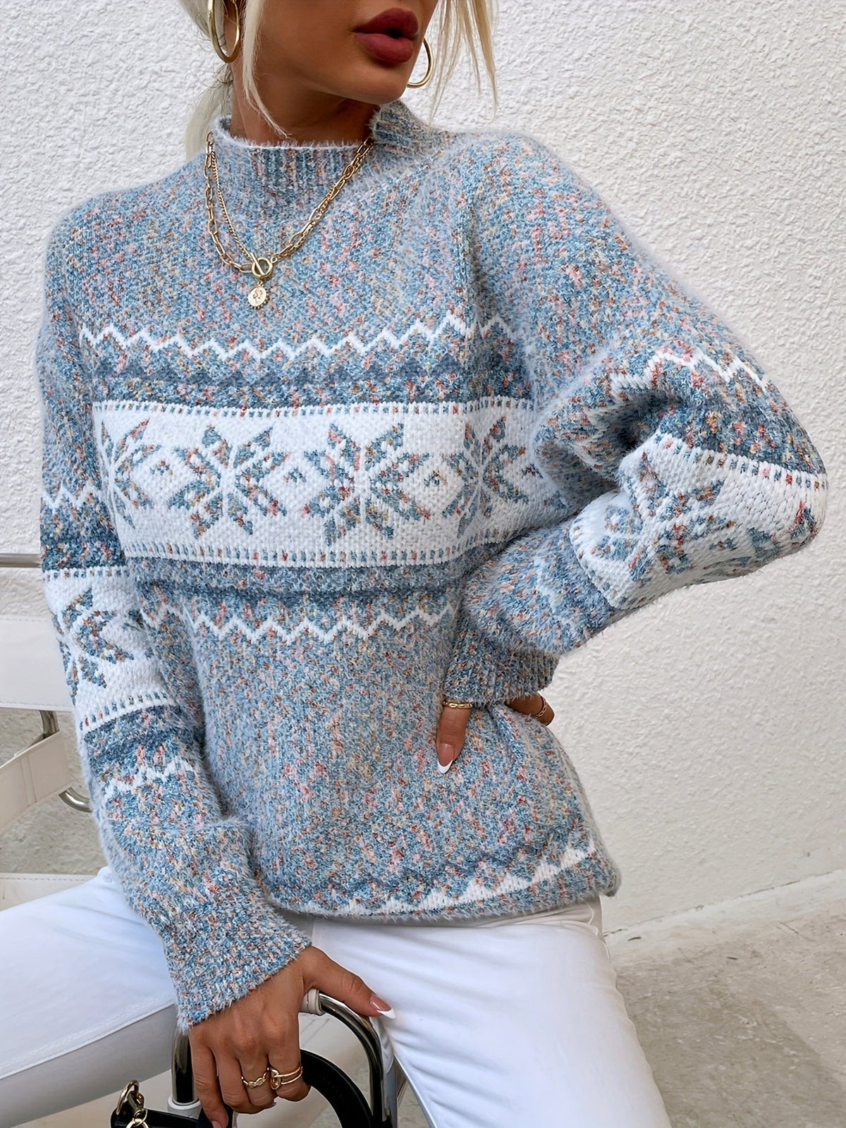 Women's Relaxed Snowflake Motif Winter Sweater