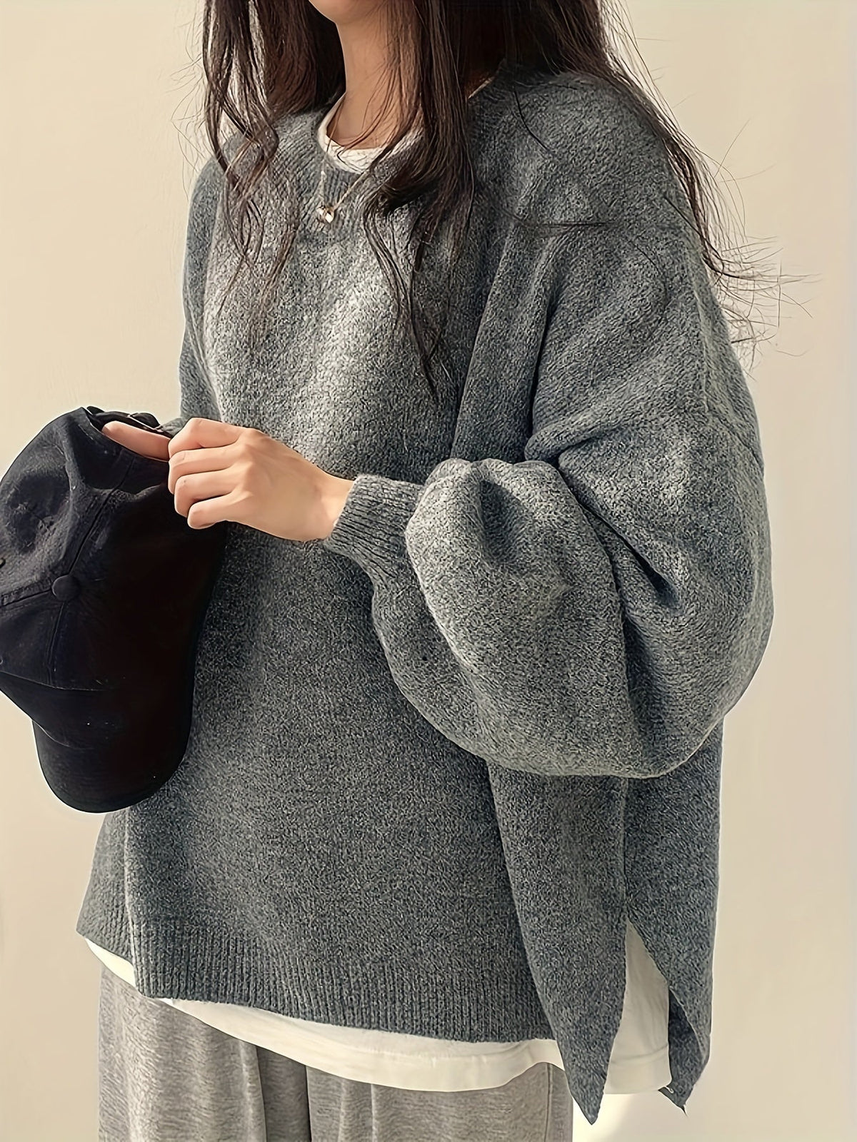 Women's Heavyweight Crew Neck Sweater for Cold Days