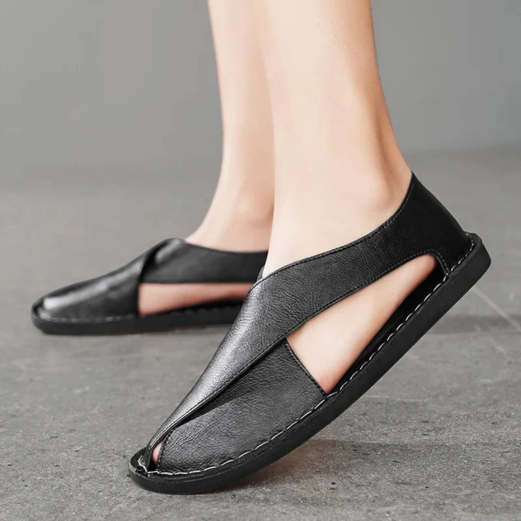 Men's Closed Toe Leather Sandals Casual Summer Comfort Shoes