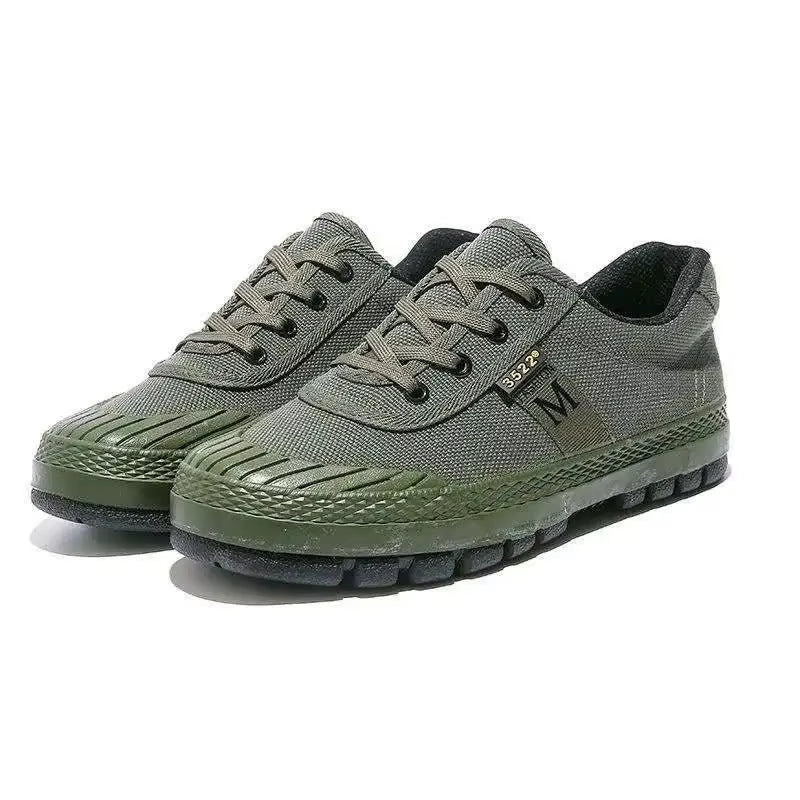 Men's Printed Low Top Lace Up Grip Sneakers