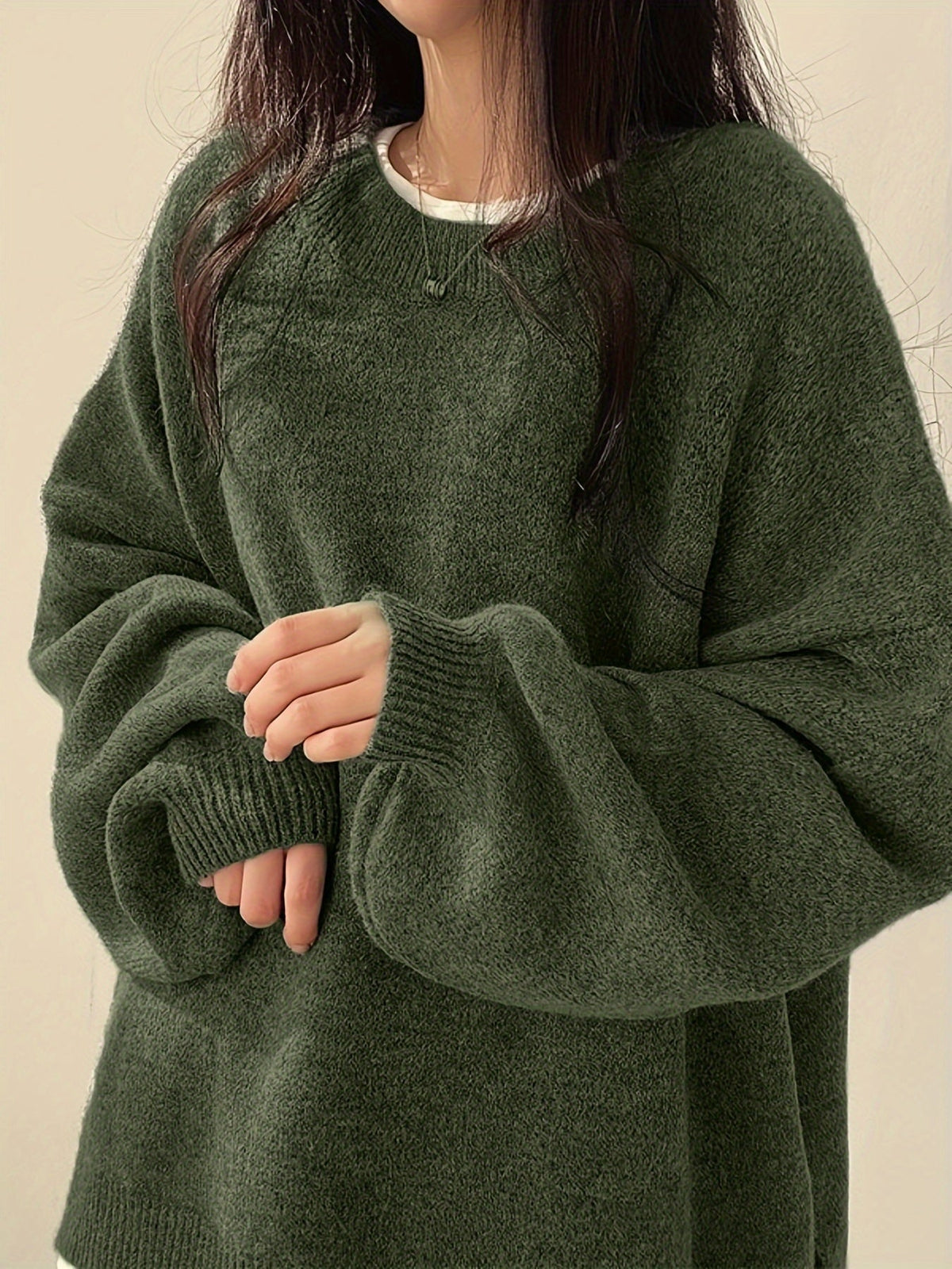 Women's Heavyweight Crew Neck Sweater for Cold Days