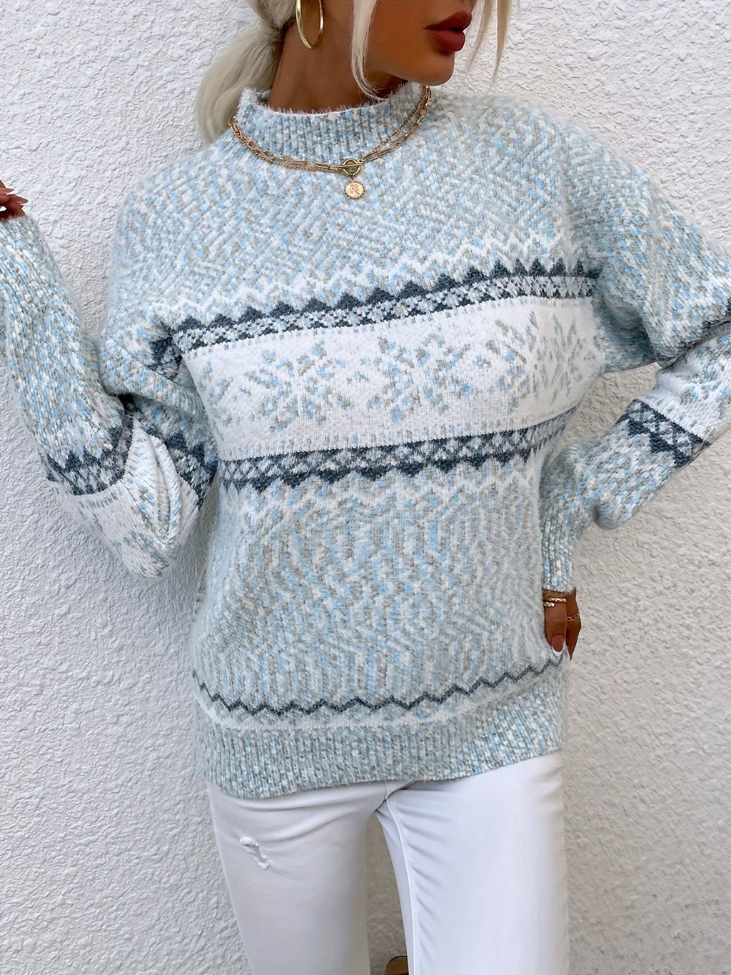 Women's Relaxed Snowflake Motif Winter Sweater