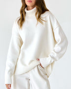 Women's Oversized Turtleneck Sweater – Relaxed Winter Knit