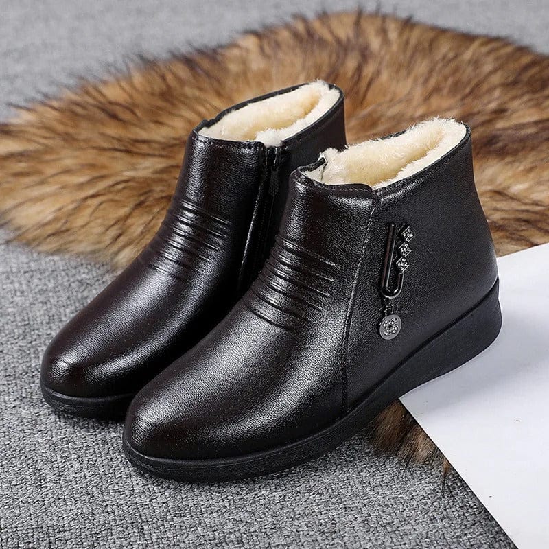 Women's Faux Fur Lined Flat Ankle Boots with Zipper