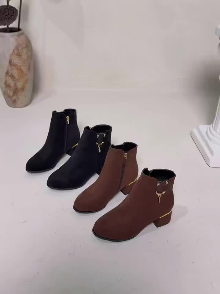 Women's Chelsea Ankle Boot with Block Heel