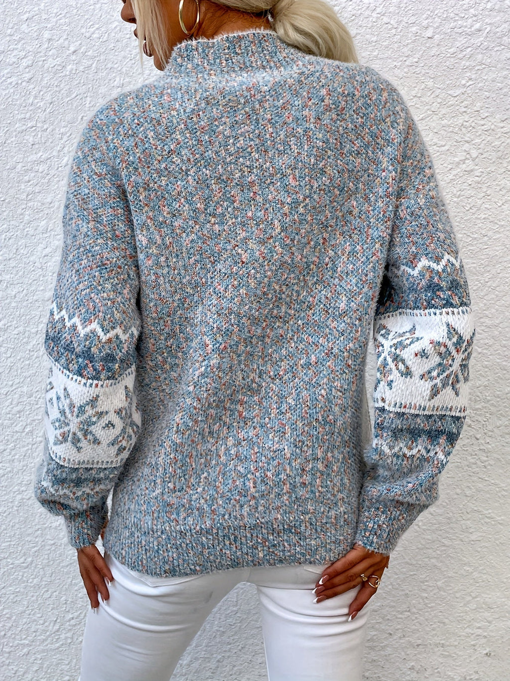 Women's Relaxed Snowflake Motif Winter Sweater
