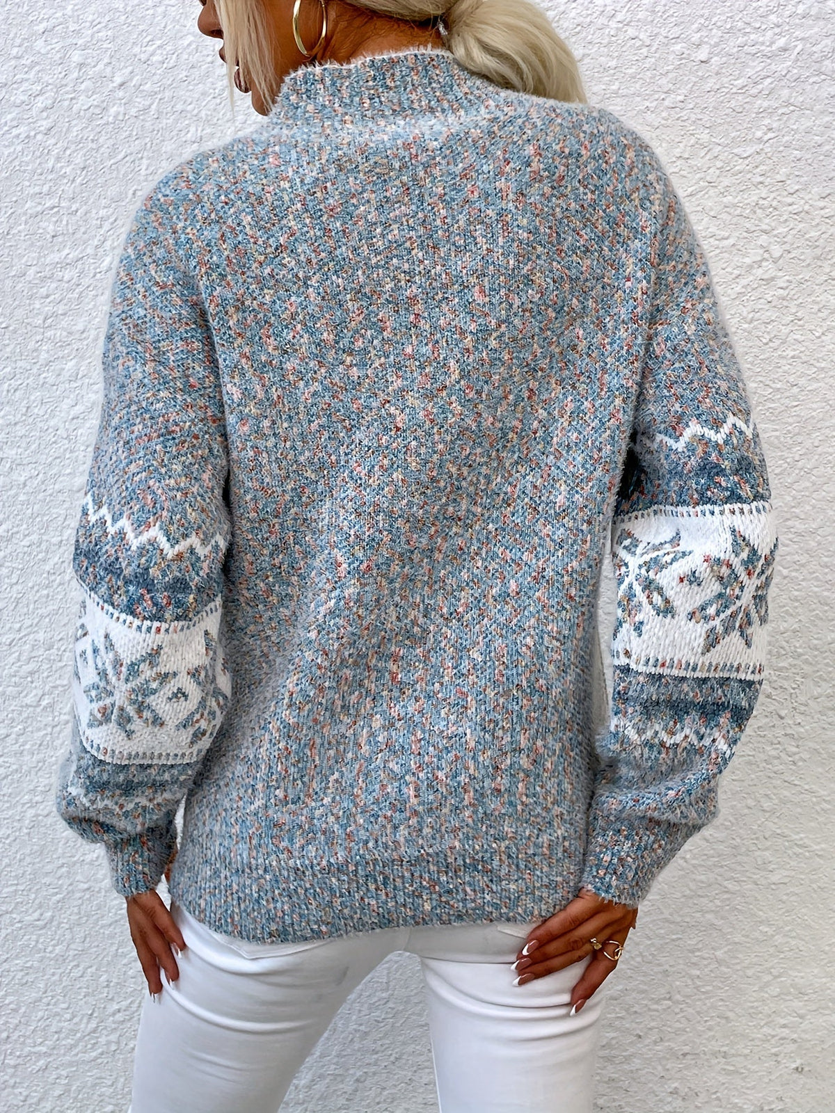 Women's Relaxed Snowflake Motif Winter Sweater