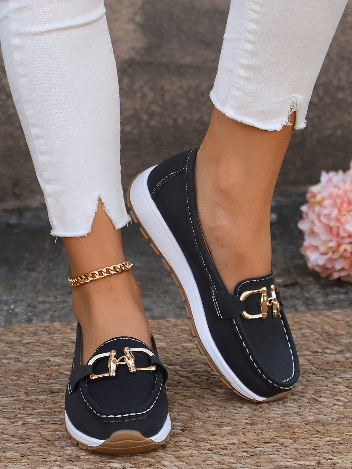 Women's Contrast Sole Chunky Loafers with Metal Bar - Black