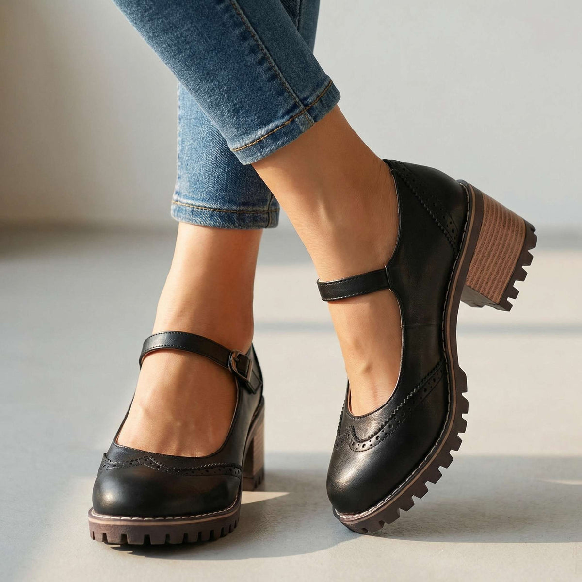 Women's Cushioned Vintage T-Strap Pumps with Stable Heel - Black