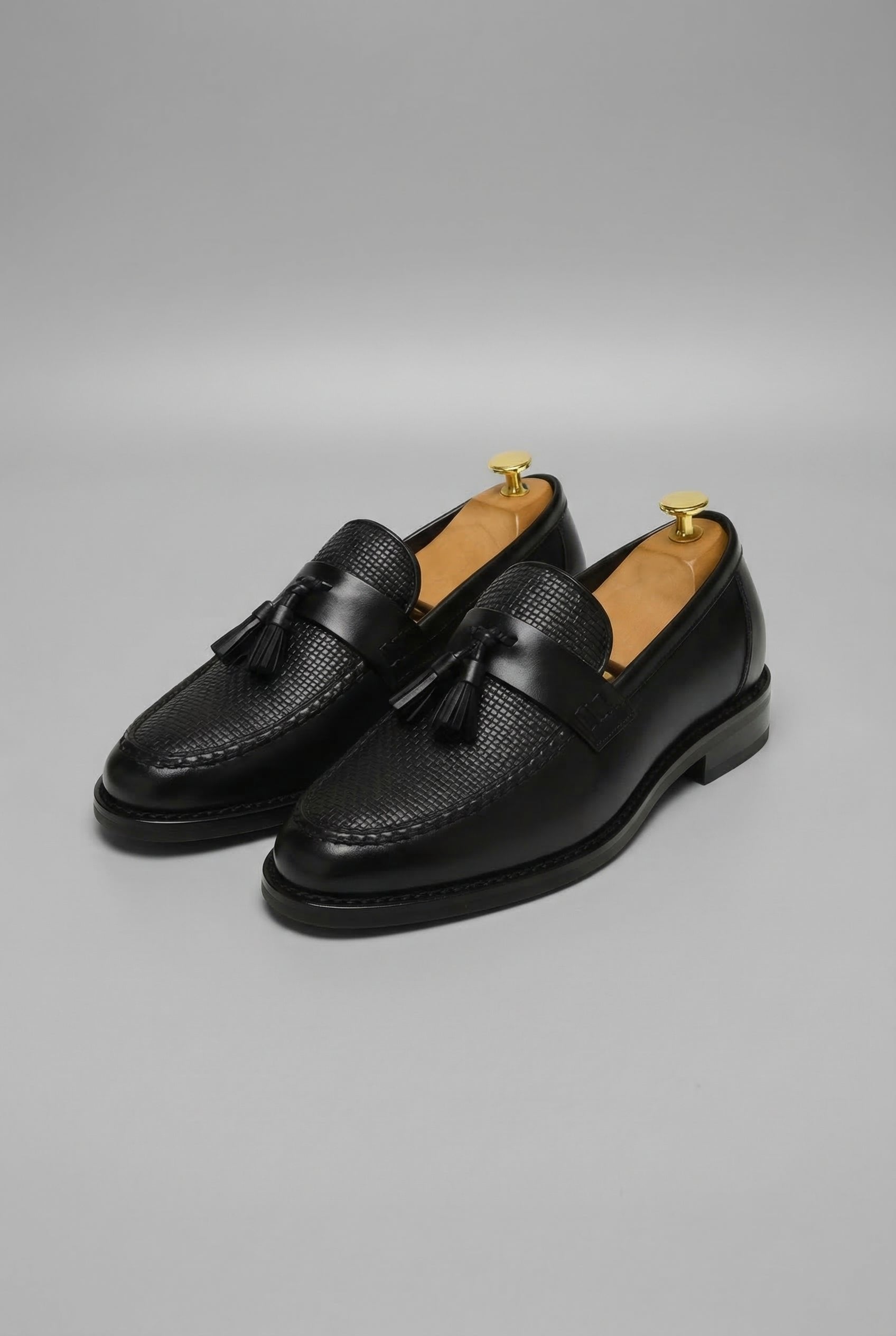 Men's Woven Leather Tassel Loafers Padded Slip On Shoes