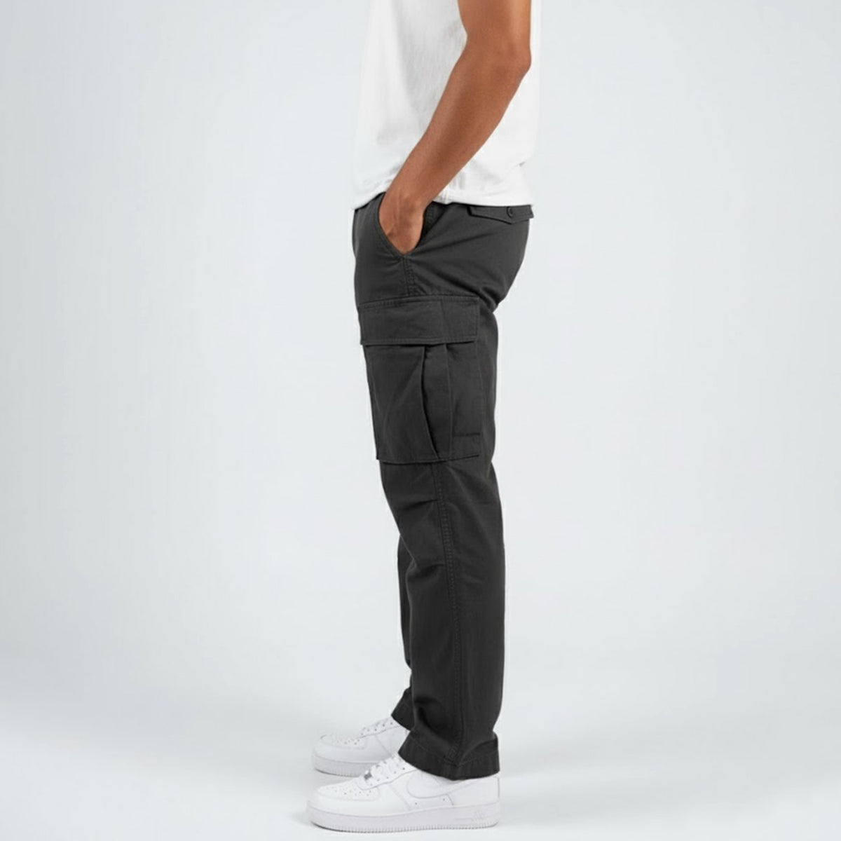 Men's Easy-Fit Urban Cargo Pants with Rear Pockets - Black