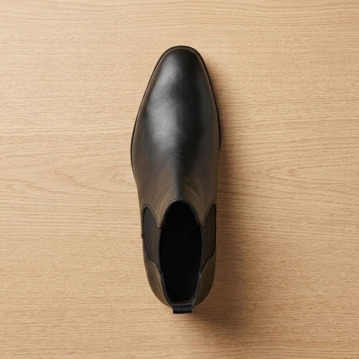Men's Polished Pull-On Leather Chelsea Boots for Work and Weekends
