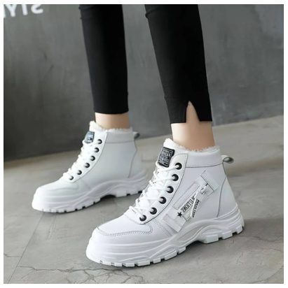 Women's Fuzzy Lined Athletic-Style Lace-Up Winter Booties