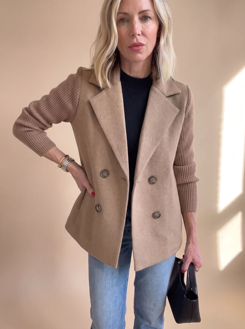 Women's Tailored Blazer with Ribbed Knit Sleeves