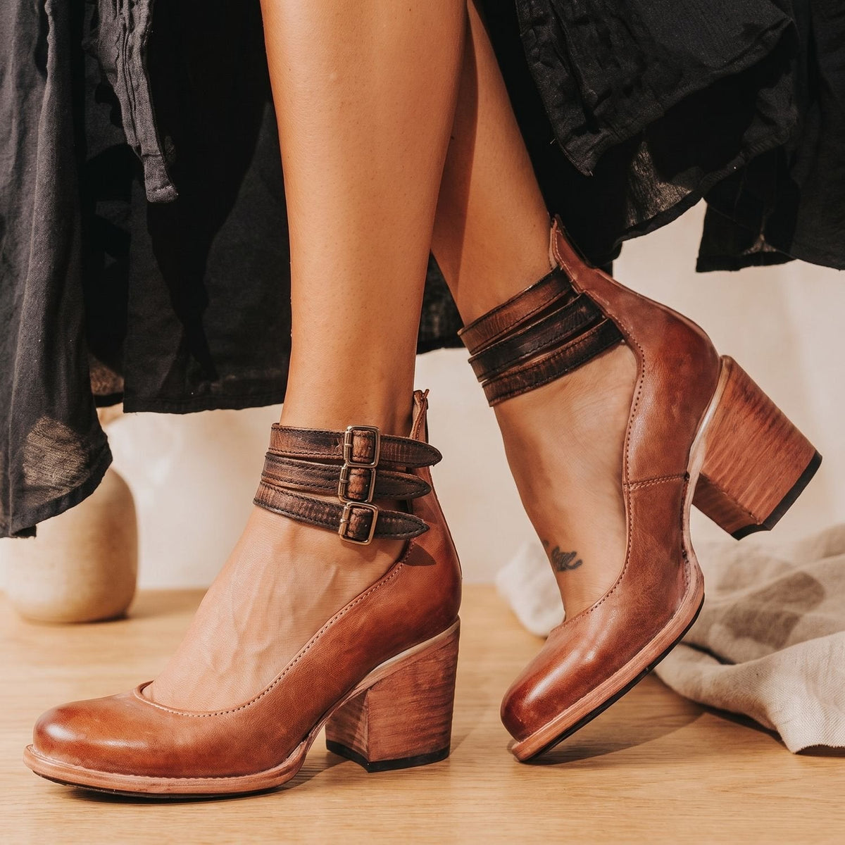 Women's Boho Western Dual-Buckle Heeled Booties - Khaki