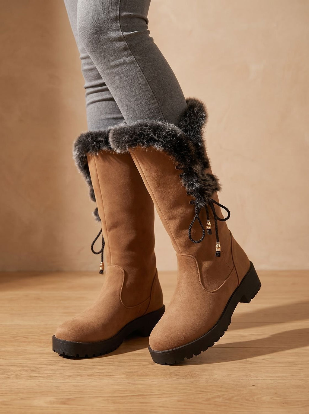 Women's Fur-Trimmed Cold-Weather Boots with Chunky Tread