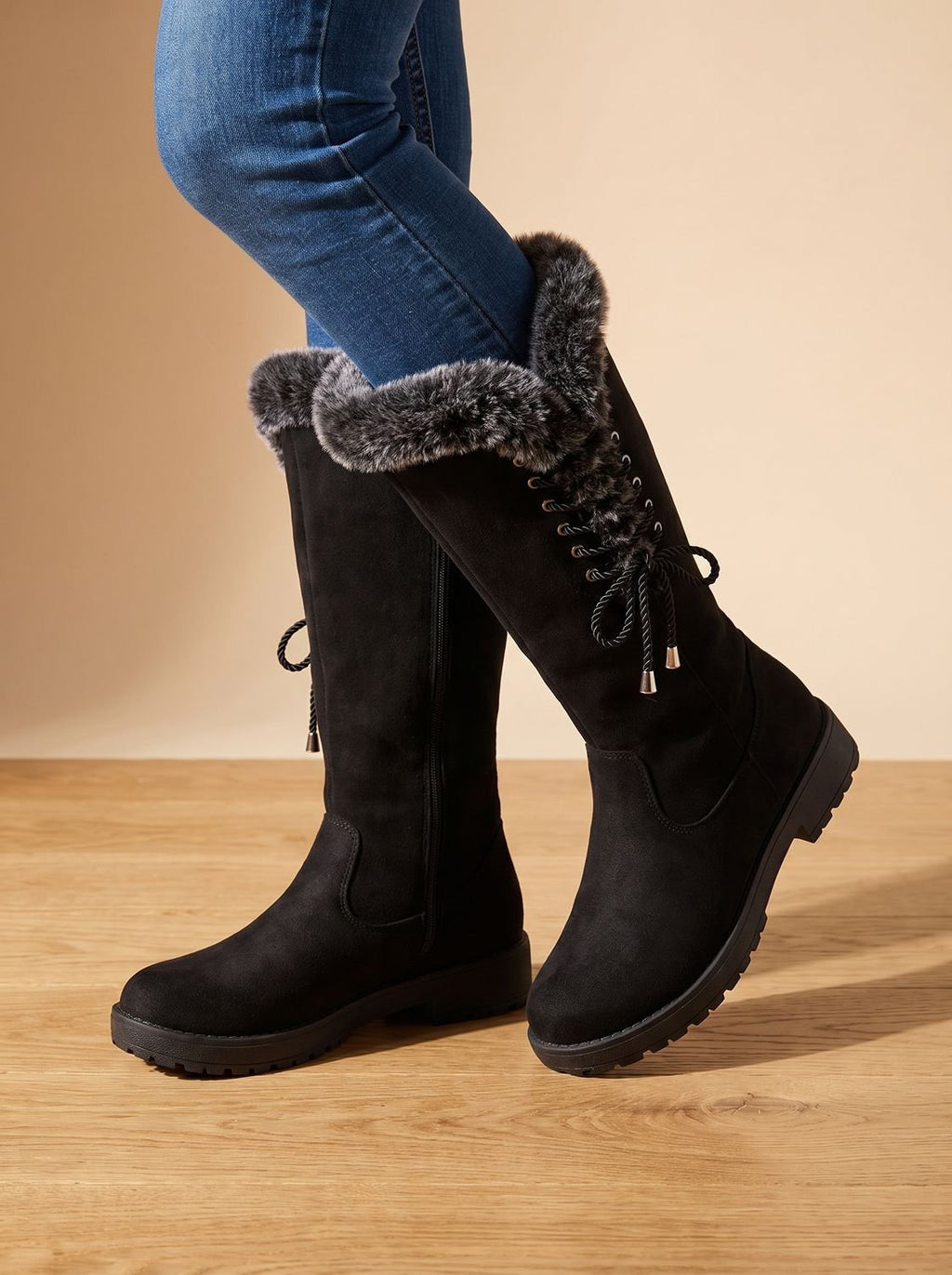 Women's Fur-Trimmed Cold-Weather Boots with Chunky Tread