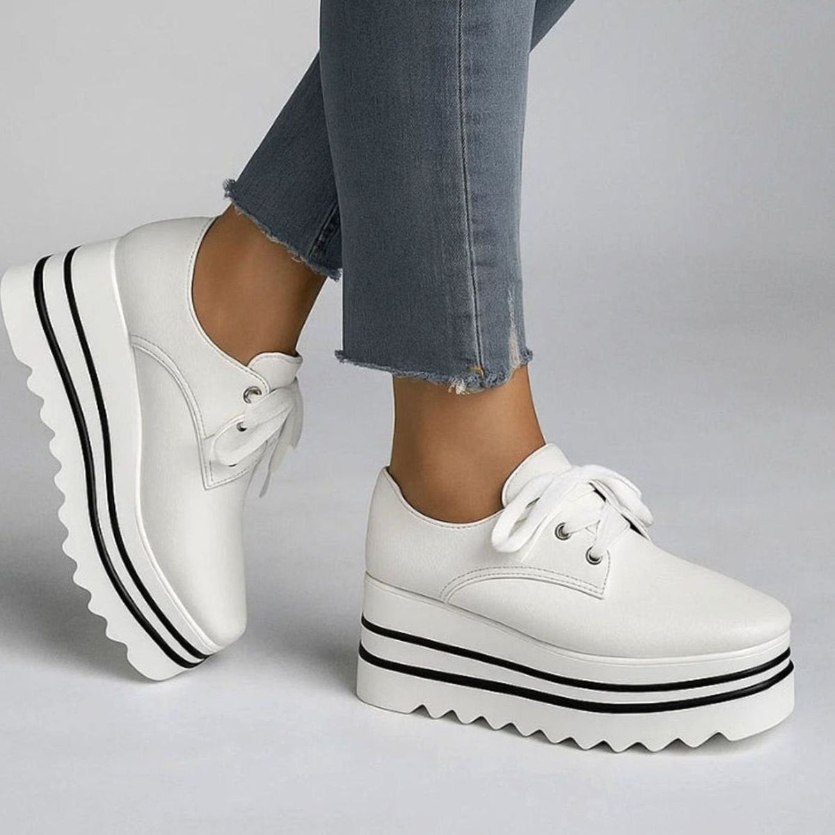 Women's Faux Leather Square-Toe Platform Oxfords - White
