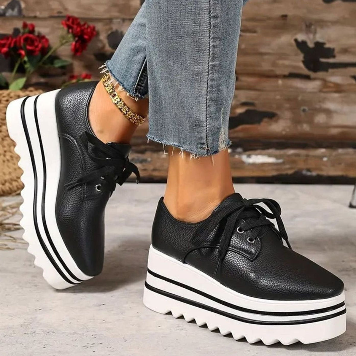Women's Faux Leather Square-Toe Platform Oxfords - Black