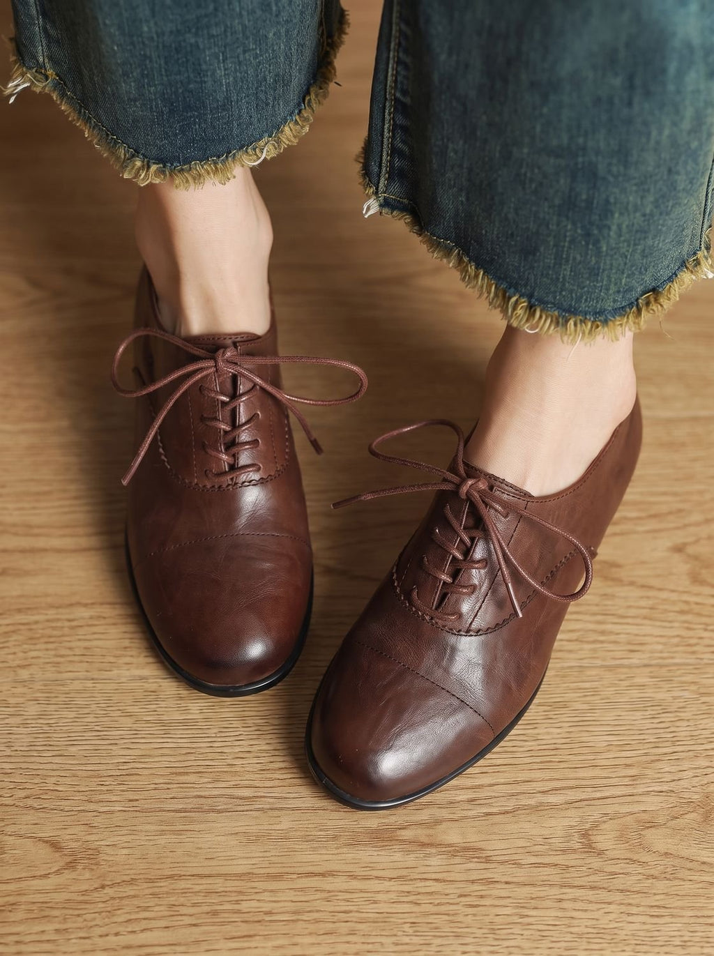 Women's Cushioned Cap Toe Leather Lace-Ups with Rubber Sole