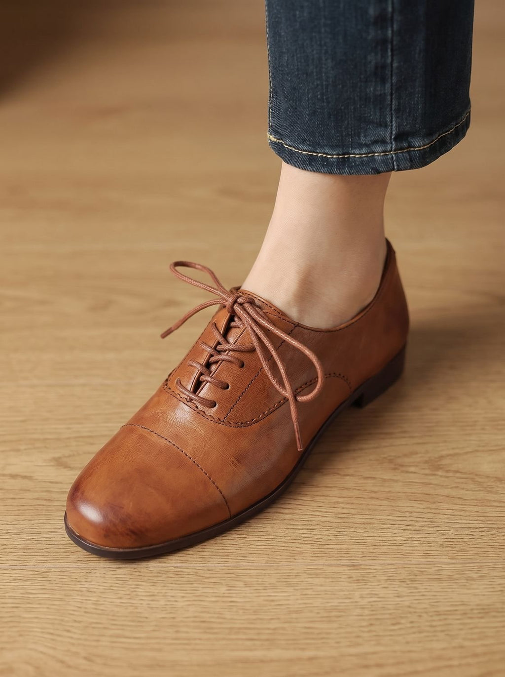 Women's Cushioned Cap Toe Leather Lace-Ups with Rubber Sole