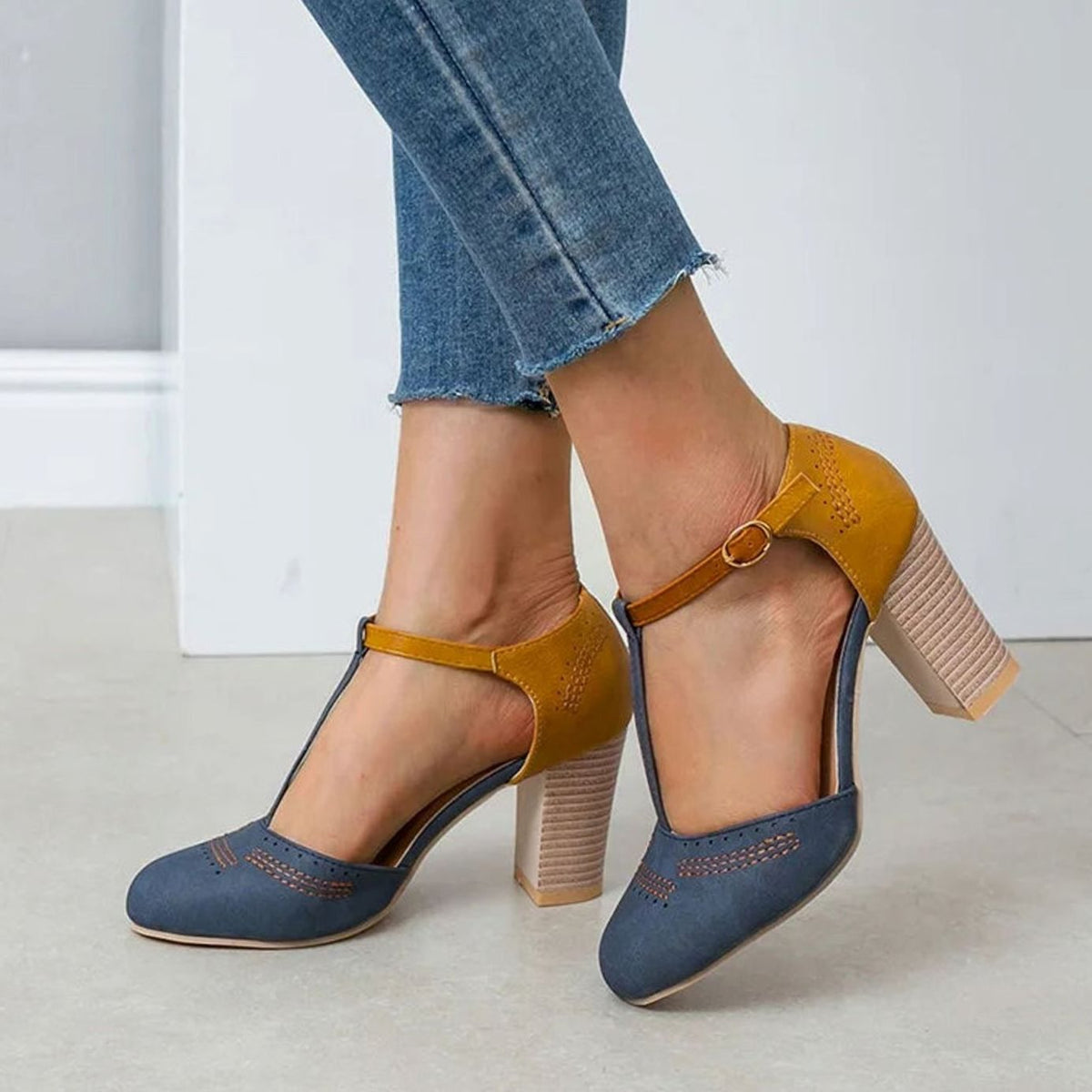 Women's Orthopedic T-Strap Block Heeled Shoes