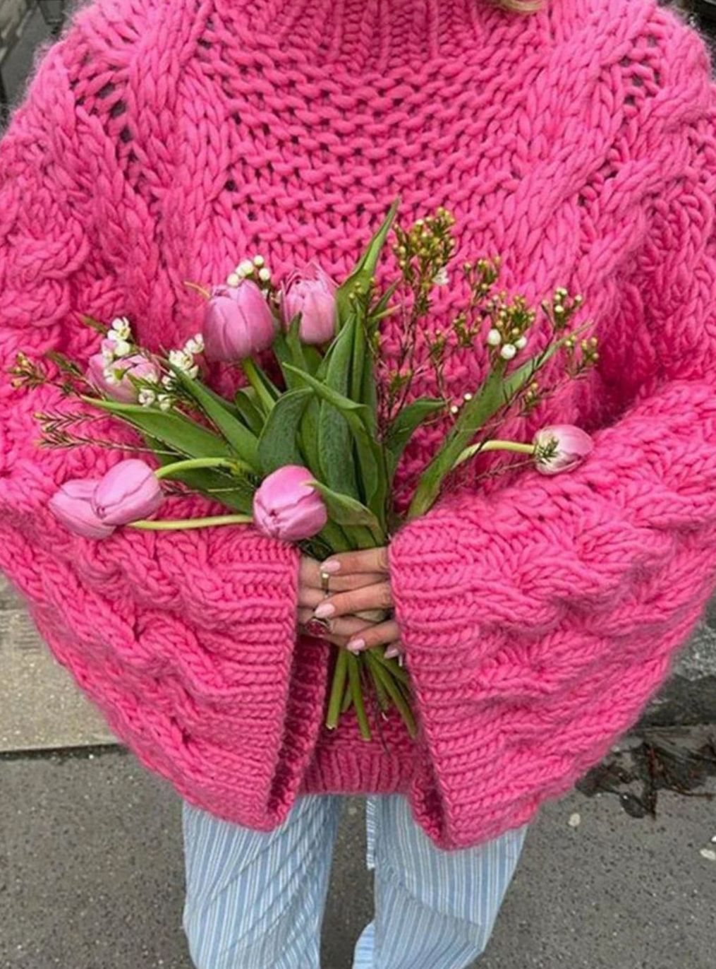 Women's Chunky Cable-Knit Roomy Crew Sweater