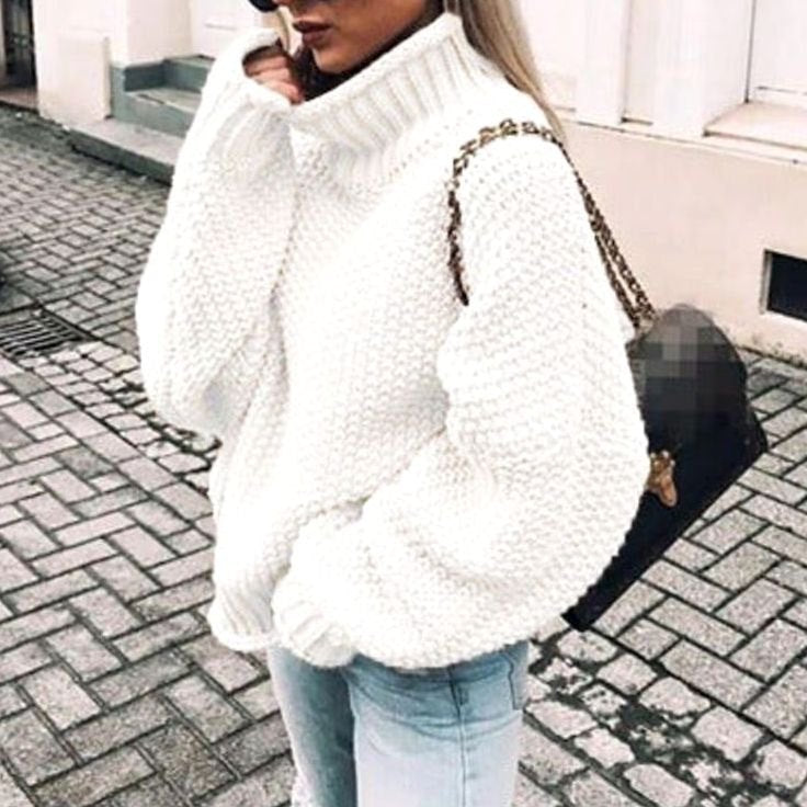 Women's Oversized Chunky Knit Turtleneck Sweater