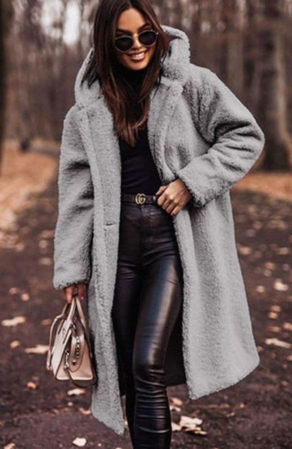 Women's Oversized Hooded Faux Fur Long Winter Coat