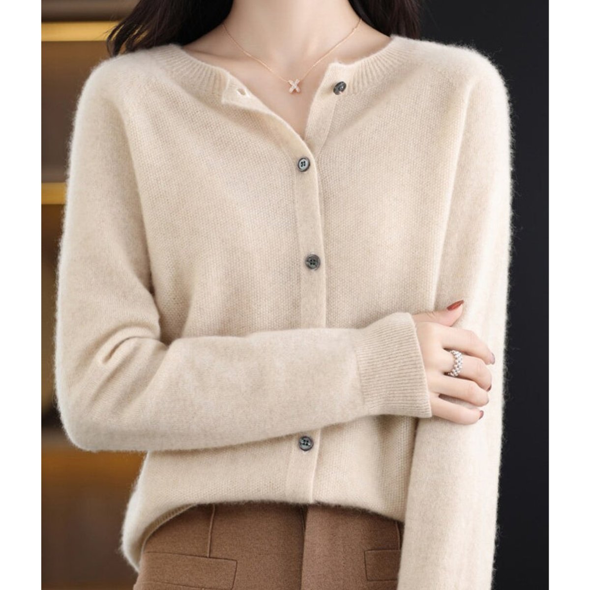Women's Oversized Merino Wool Button-Front Knit Cardigan
