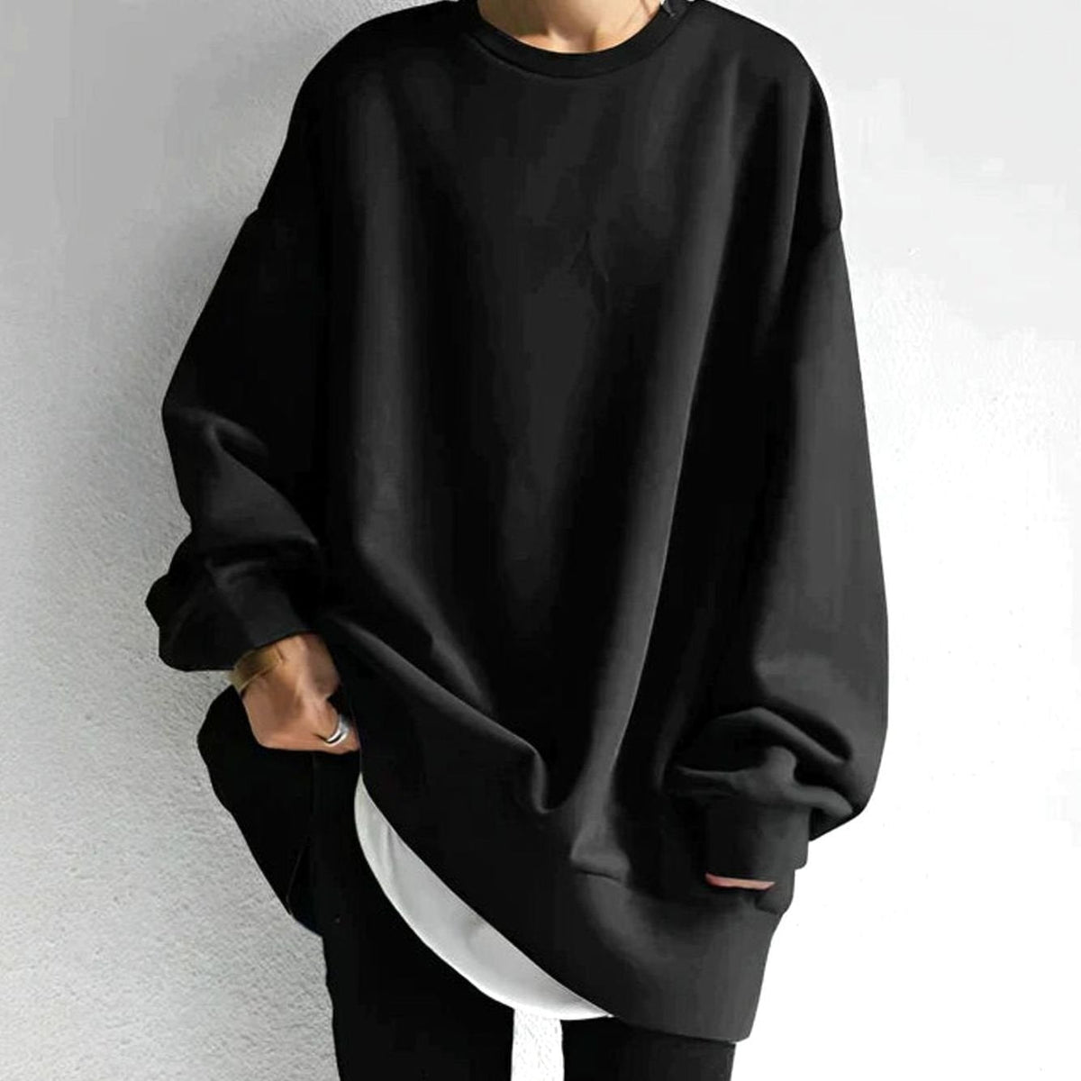 Women's Tunic Length Drop Shoulder Oversized Crewneck Sweater - Black