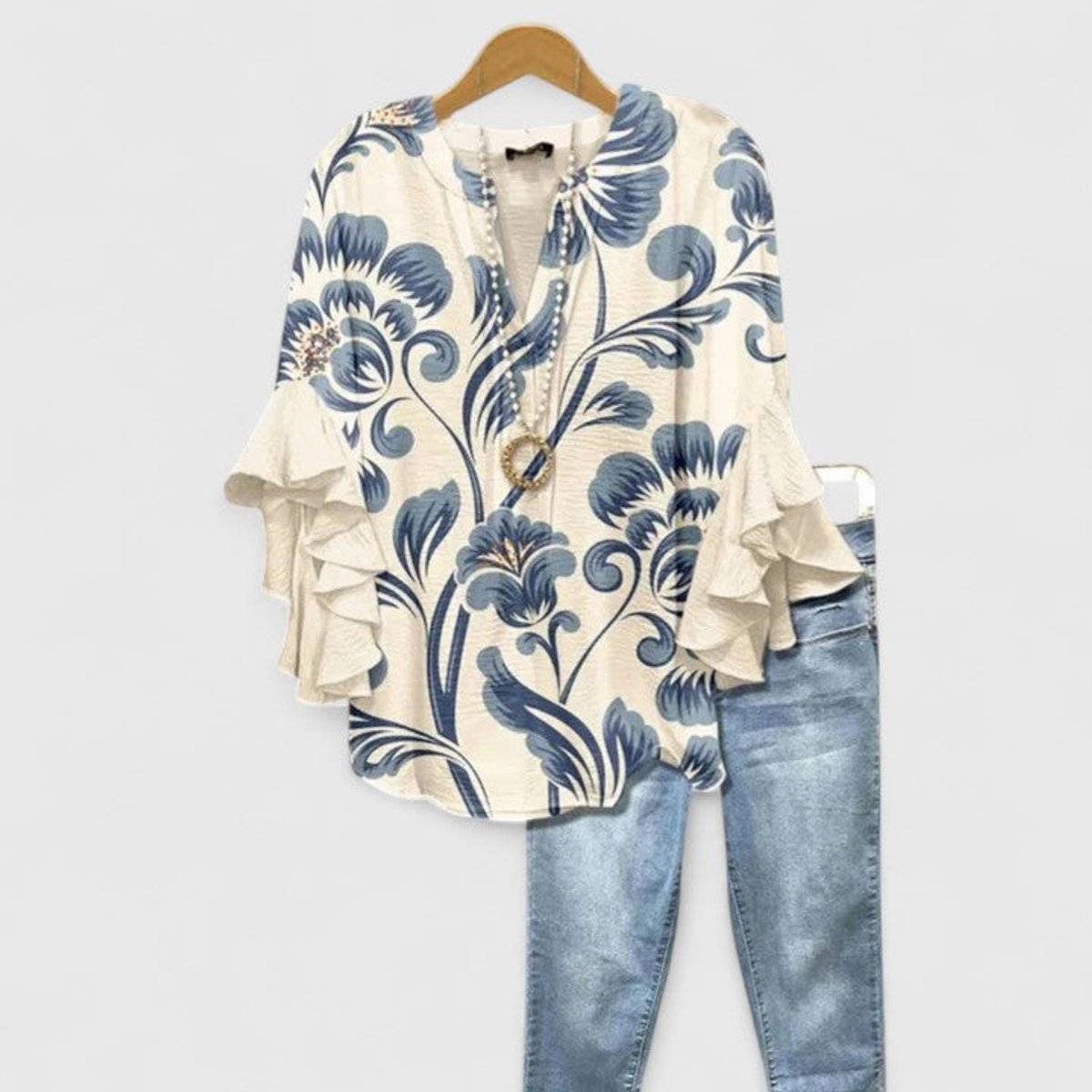 Women's Relaxed-Fit Ruffle-Sleeve Floral Print V-Neck Blouse