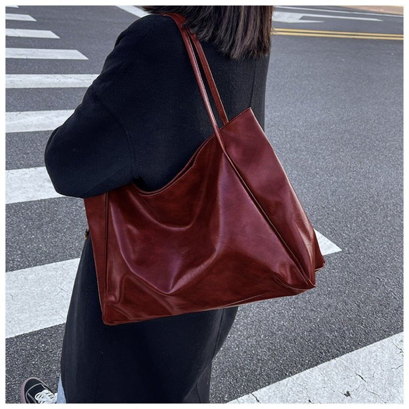 Women's Retro Large-Capacity PU Leather Shoulder Tote Bag